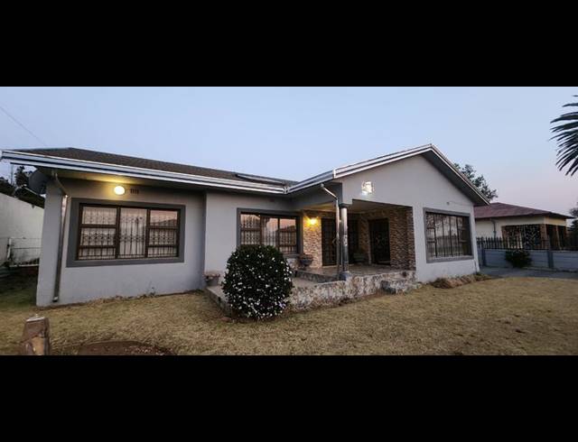 3 BEDROOM HOUSE FOR SALE IN RANDFONTEIN CENTRAL